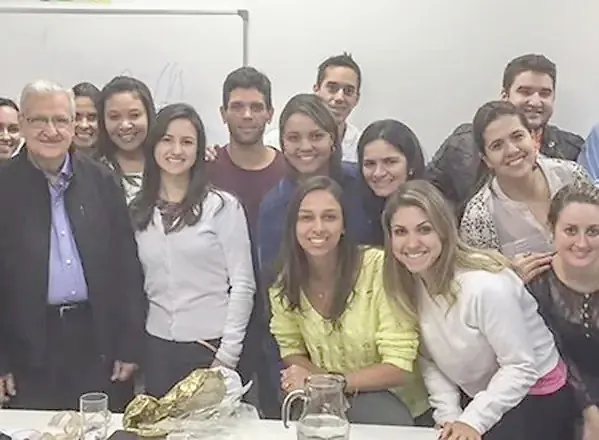 Turma da especialização em Endodontia da EndoBrasília