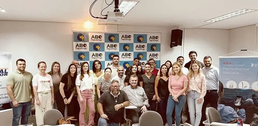 Turma da especialização em Endodontia da EndoBrasília, 2022