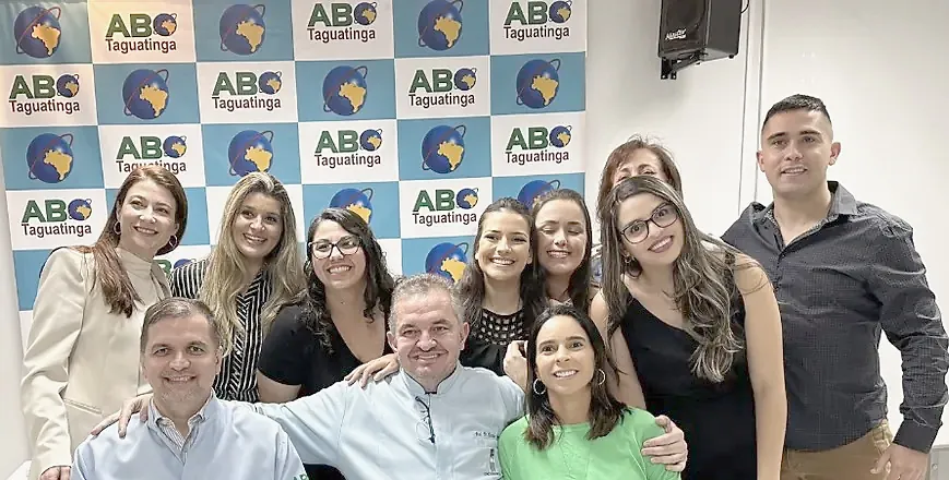 Turma da especialização em Endodontia da EndoBrasília, 2022